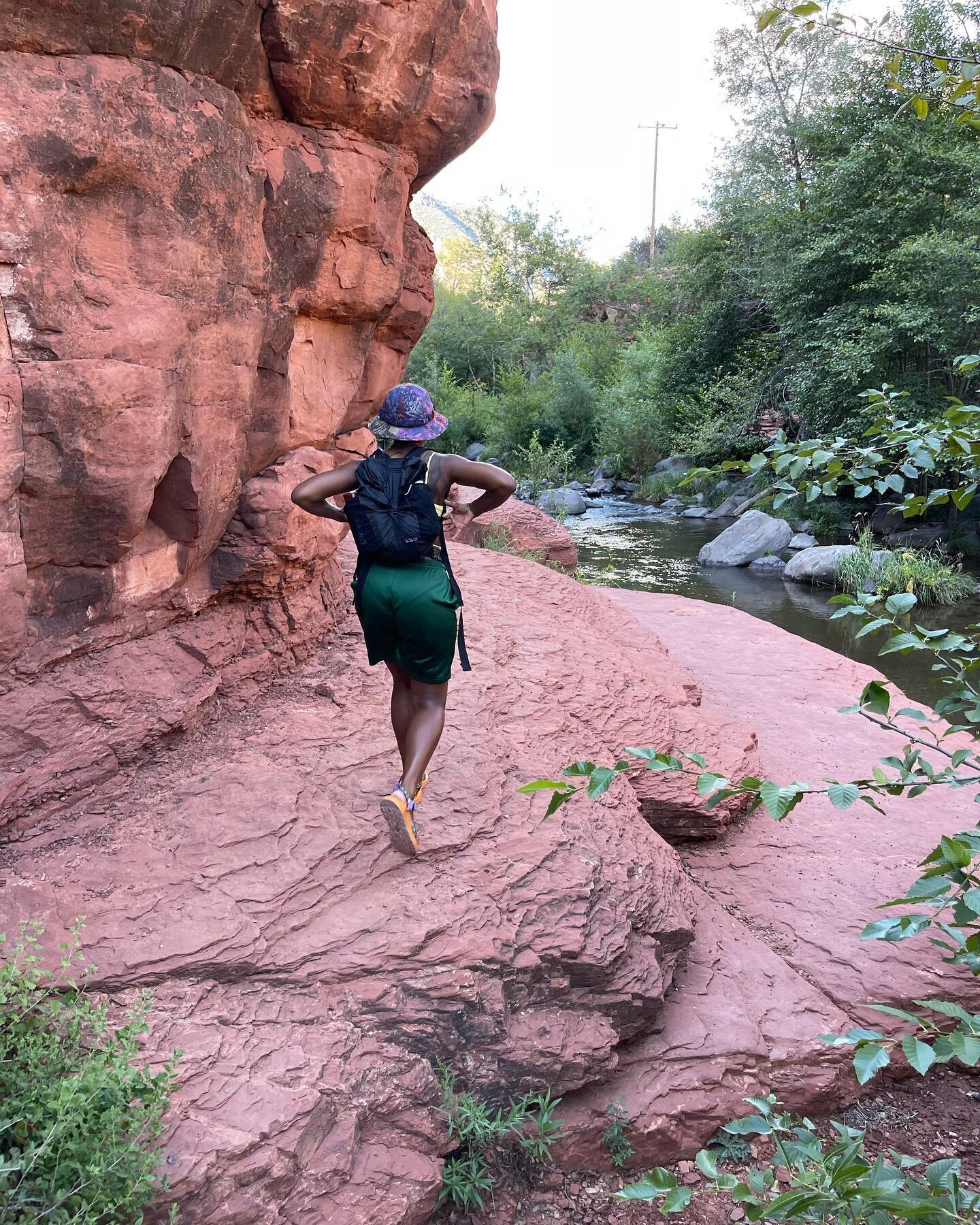 &ldquo;When one door of happiness closes, another opens, but often we look so long at the closed door that we do not see the one that has been opened for us.&rdquo; &ndash; Helen Keller.  Join me in walking through a new door of better this week.  Let's shed something together by walking into this new week lighter and freer than before. Press play by unlocking more potential with us this week. Start Monday at 7am with Amina. Since the days are getting shorter and sunrise isn't until 7:18 AM- we will kick off the week inside. In the latter portion of the day, join @alanaszliter at 6PM for Mat Fusion, sweat with @boycottbecky at 6:30PM for the Trap Monday ride. Restore outside in the heated tent with @lady.hammes for a juicy hot vinyasa. TSR your way to better you with us. Sign up for your better this week today via the @mindbody app or @livecycledelight site. Let's peel back the layers to reach more fulfillment and happiness together! #transformation #wellness #fitness #routine #workout